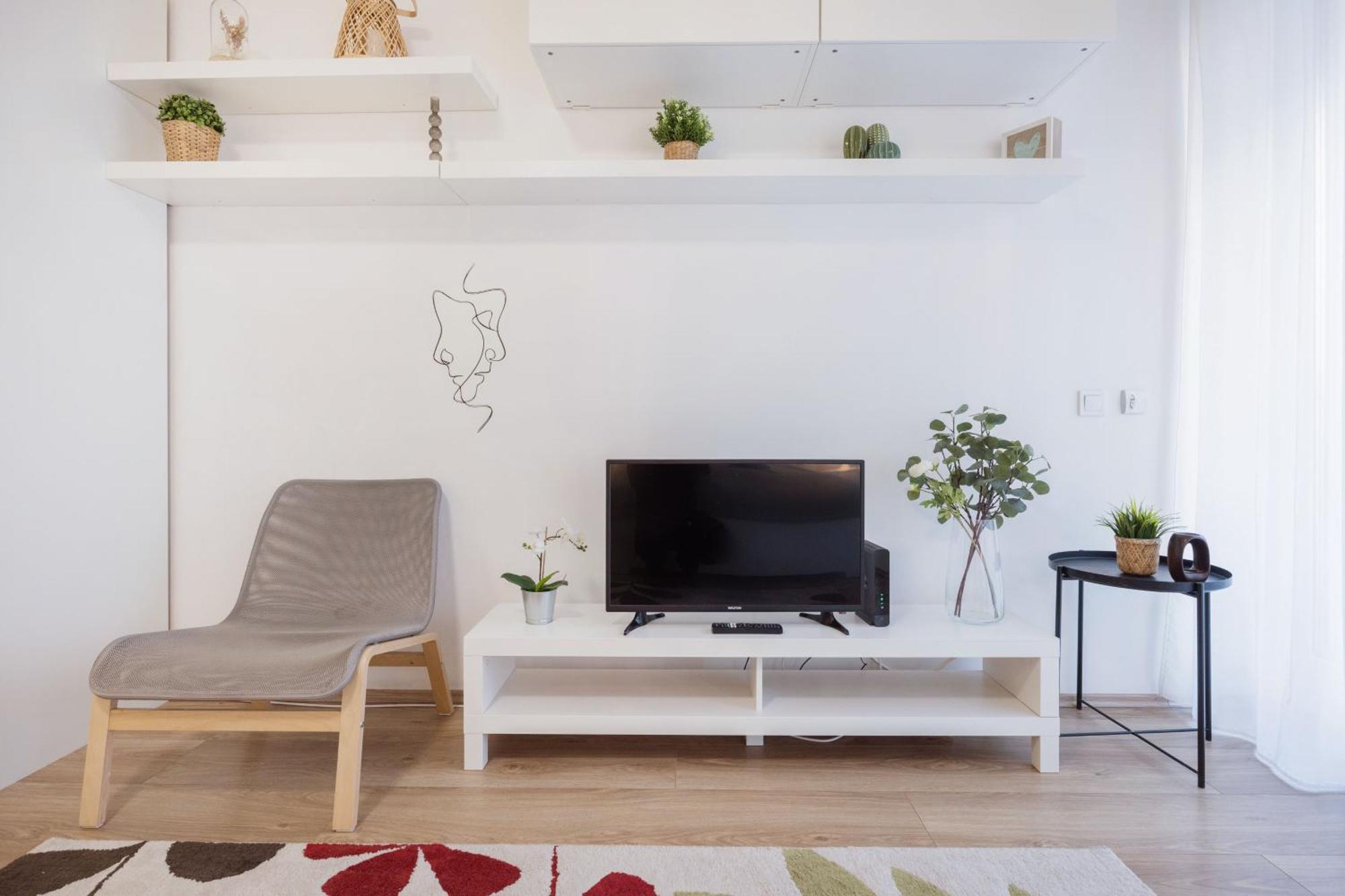 The Chic Crib With Balcony Apartamento Budapeste Exterior foto